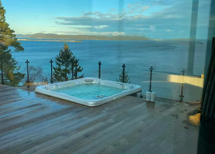 With Panoramic Drammensfjorden View Feriehus